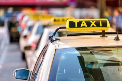 Travel Through Time and Faith: Makkah to Madinah Distance and Private AlUla Tour Services with Saudia Taxi