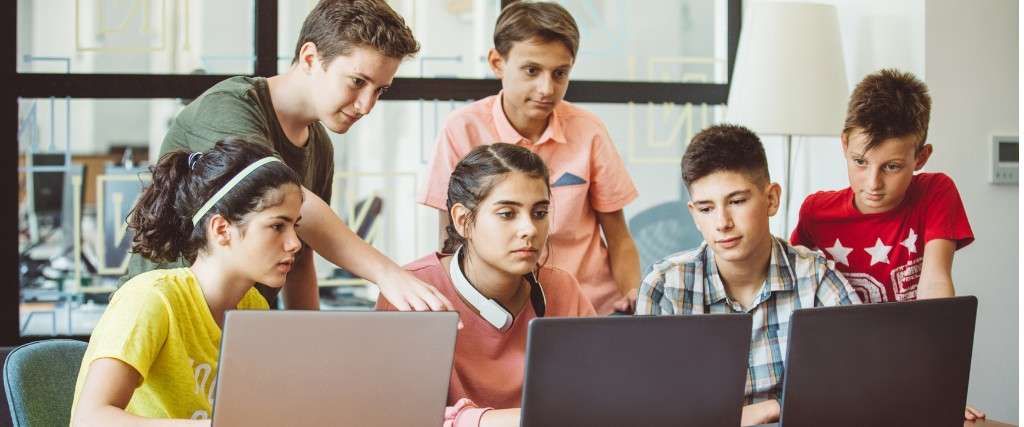 How Dutch Language Classes Can Open Doors to European Career Opportunities