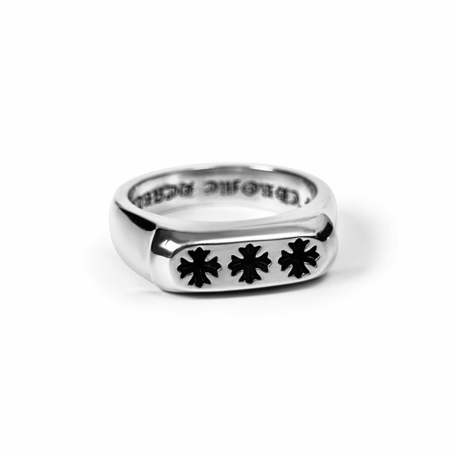 The Allure of Chrome Hearts Rings: Craftsmanship, Design, and Legacy